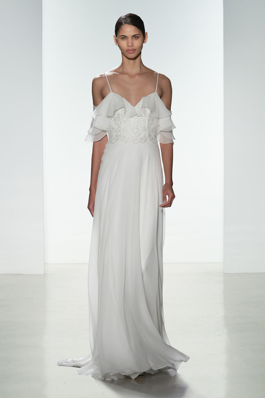 Beautiful Wedding Dresses for Beach Weddings