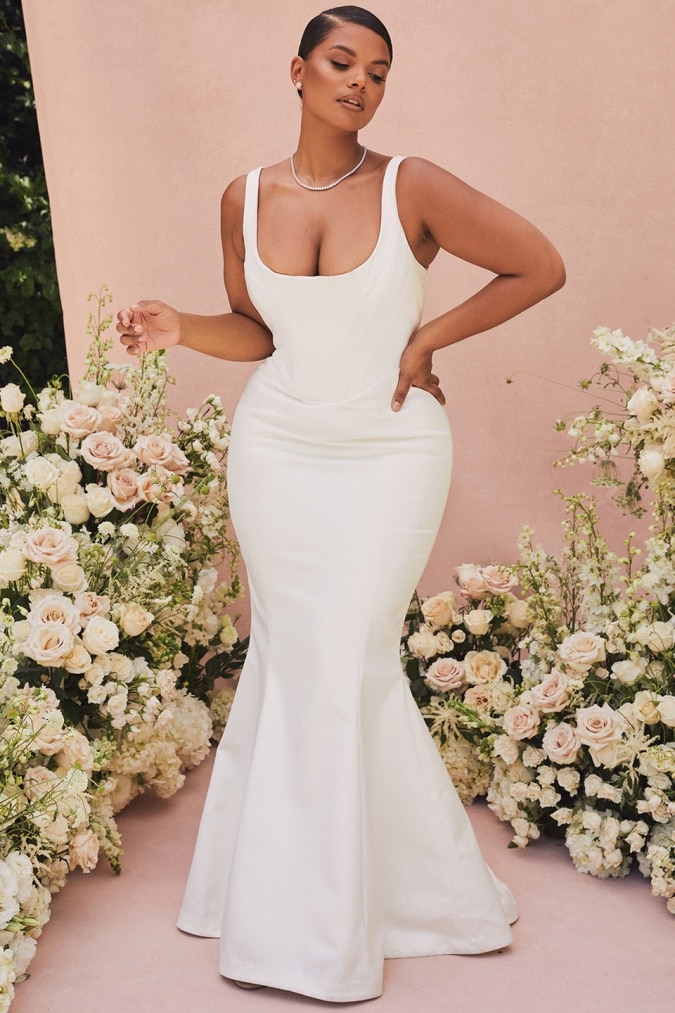 12 MAGICAL Non-Traditional Plus Size Wedding Dress Ideas You'll LOVE!! |  The Curvy Fashionista