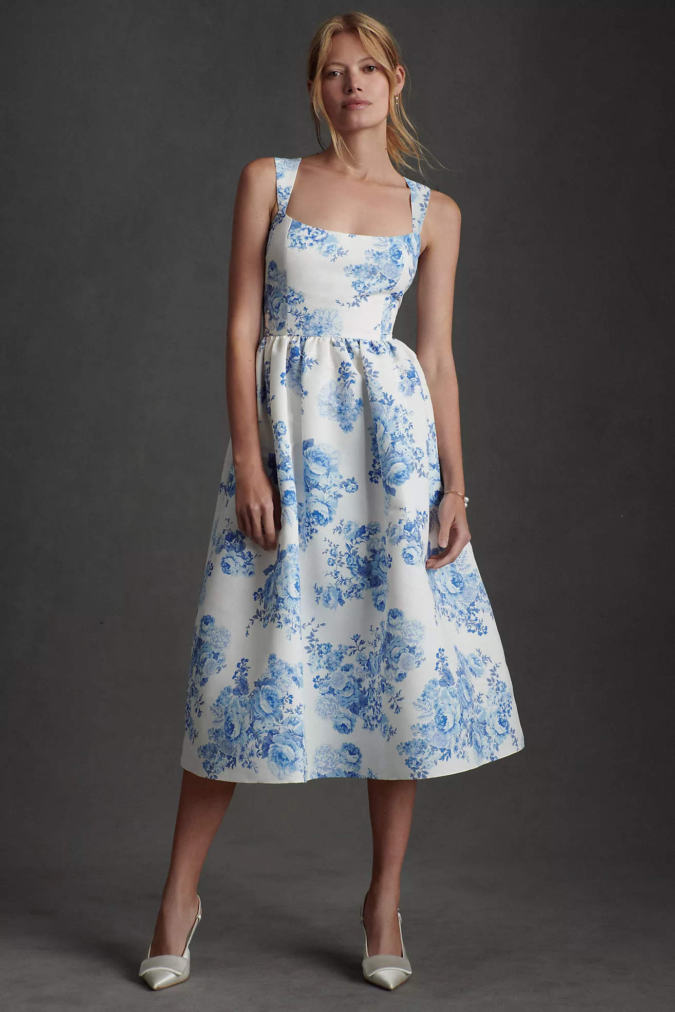 The Best Blue Floral Print Bridesmaid Dresses for Your Wedding - Dress ...